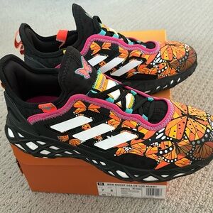 Adidas Dia de los Muerta running shoes